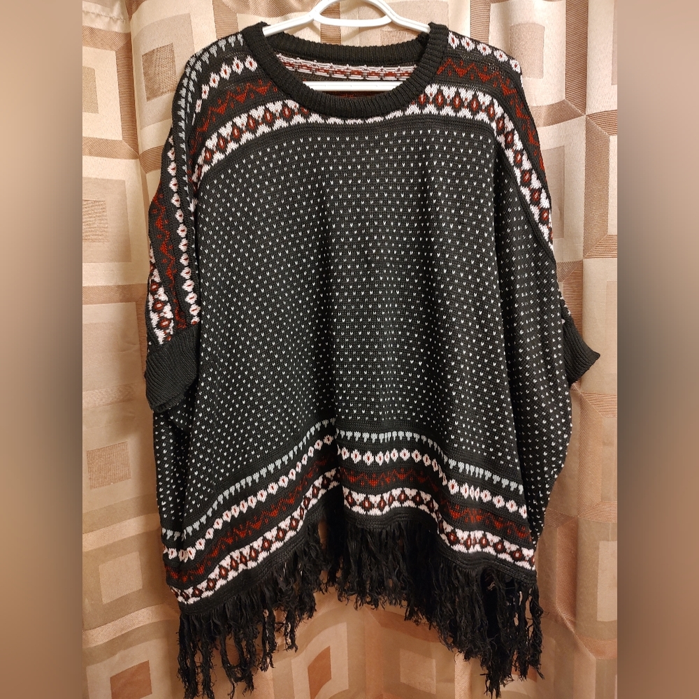 Poncho Top with Tassels Shein Small Boho